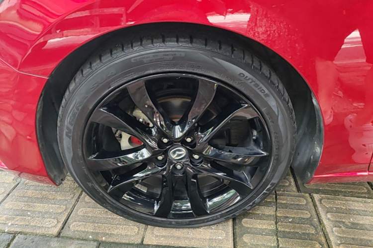 Used Mazda Atenza 2017 2.5L Blue Sky Prestige Edition Left Front Wheel Hub