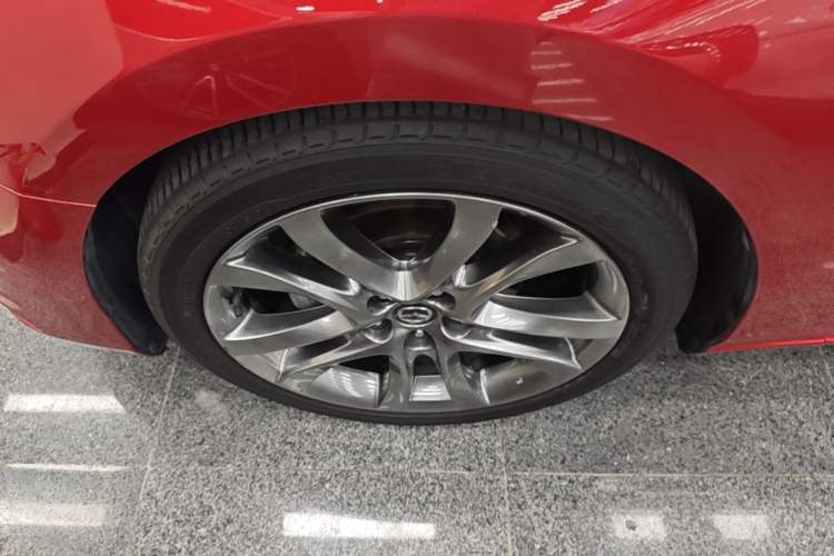 Used Mazda Atenza 2017 2.5L Blue Sky Prestige Edition Left Front Wheel Hub