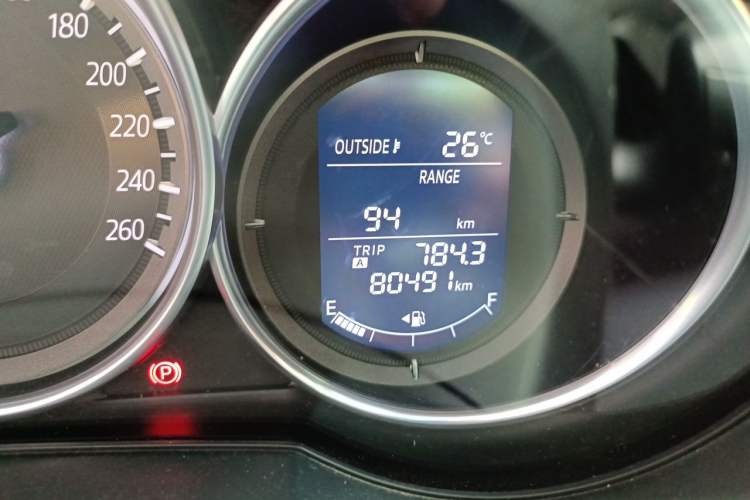 Used Mazda Atenza 2017 2.0L Blue Sky Luxury Edition Odometer Close Up