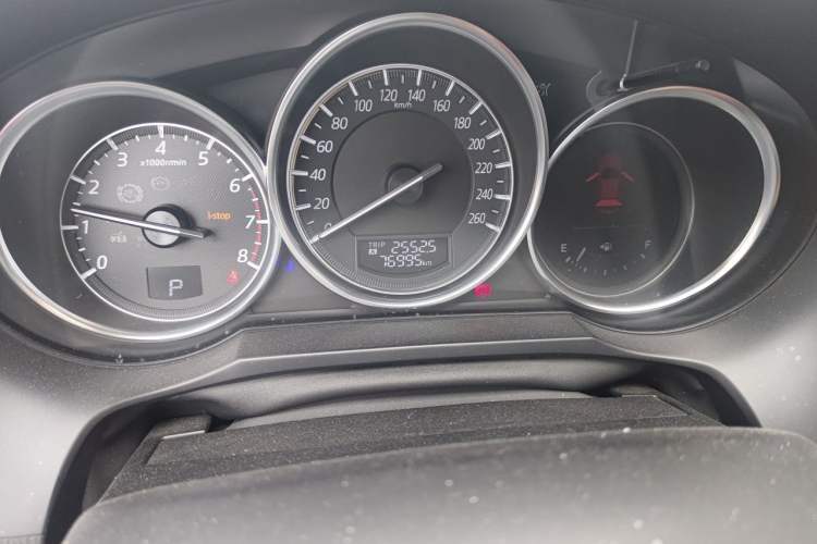 Used Mazda Atenza 2017 2.5L Blue Sky Prestige Edition Odometer Close Up