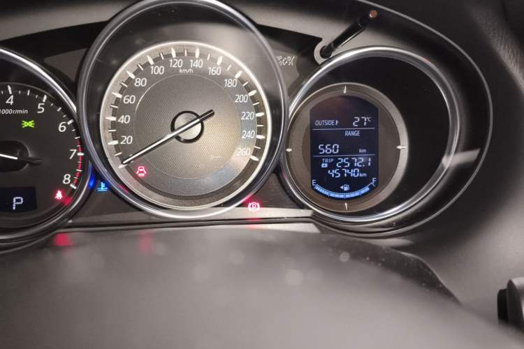 Used Mazda Atenza 2017 2.0L Blue Sky Luxury Edition Odometer Close Up