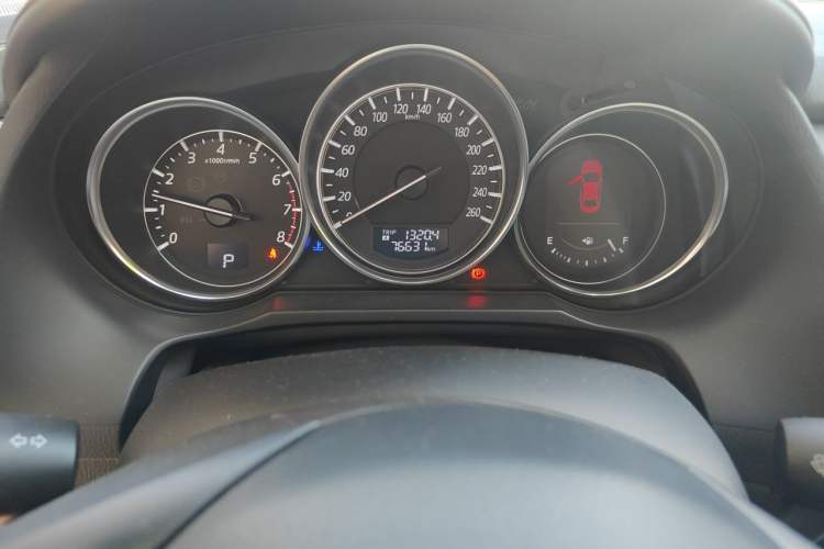 Used Mazda Atenza 2017 2.5L Blue Sky Prestige Edition Odometer Close Up
