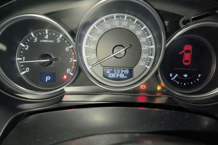Used Mazda Atenza 2017 2.5L Blue Sky Prestige Edition Odometer Close Up