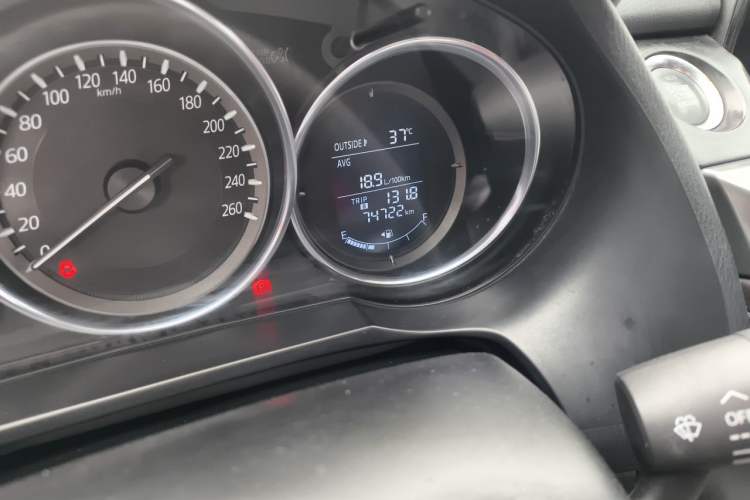 Used Mazda Atenza 2017 2.5L Skyactiv Sport Edition Odometer Close Up