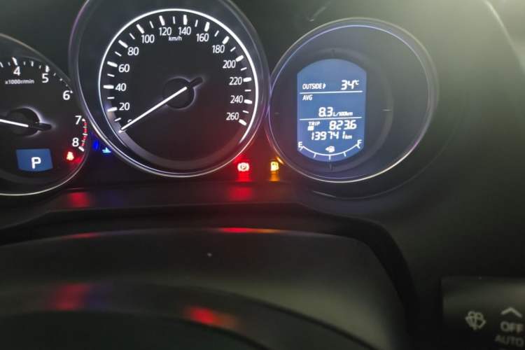 Used Mazda Atenza 2017 2.0L Blue Sky Luxury Edition Odometer Close Up