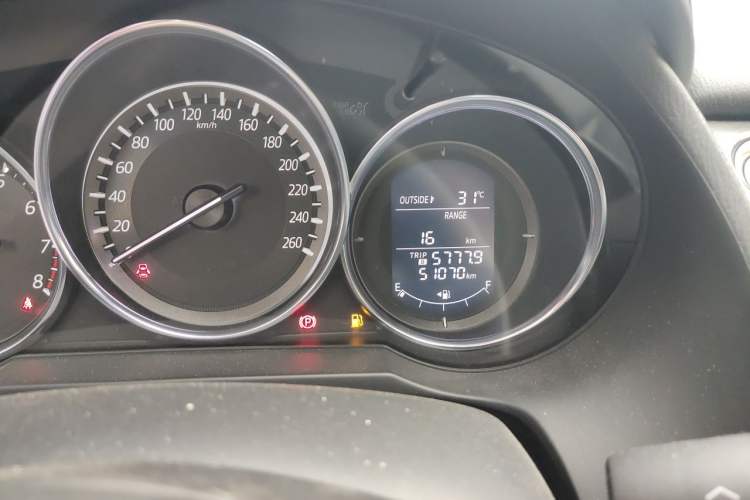 Used Mazda Atenza 2017 2.5L Skyactiv Sport Edition Odometer Close Up