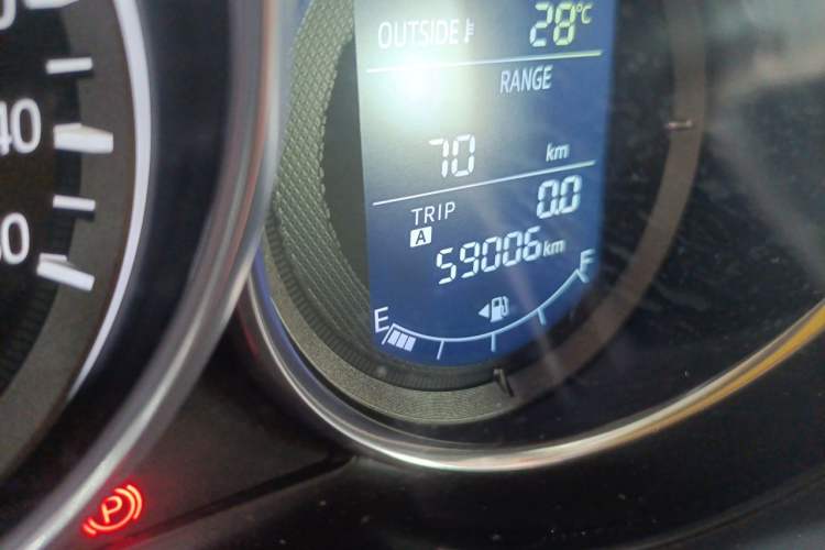 Used Mazda Atenza 2017 2.5L Skyactiv Sport Edition Odometer Close Up