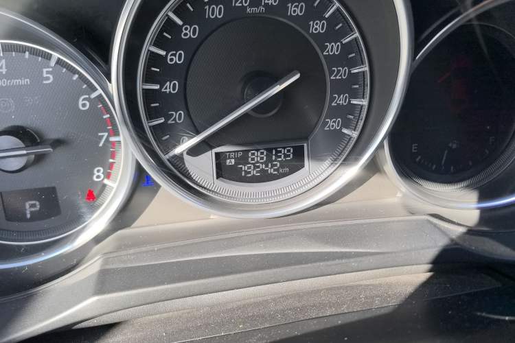 Used Mazda Atenza 2017 2.5L Blue Sky Prestige Edition Odometer Close Up