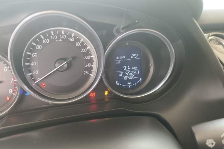 Used Mazda Atenza 2017 2.5L Skyactiv Sport Edition Odometer Close Up