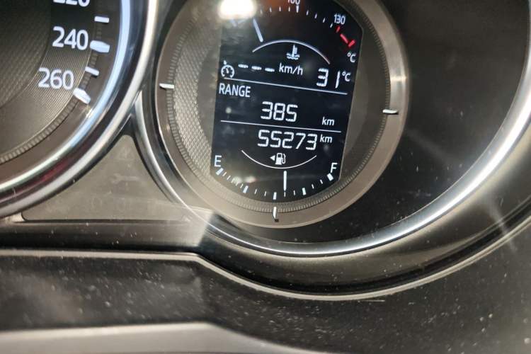 Used Mazda Atenza 2017 2.0L Blue Sky Luxury Edition Odometer Close Up