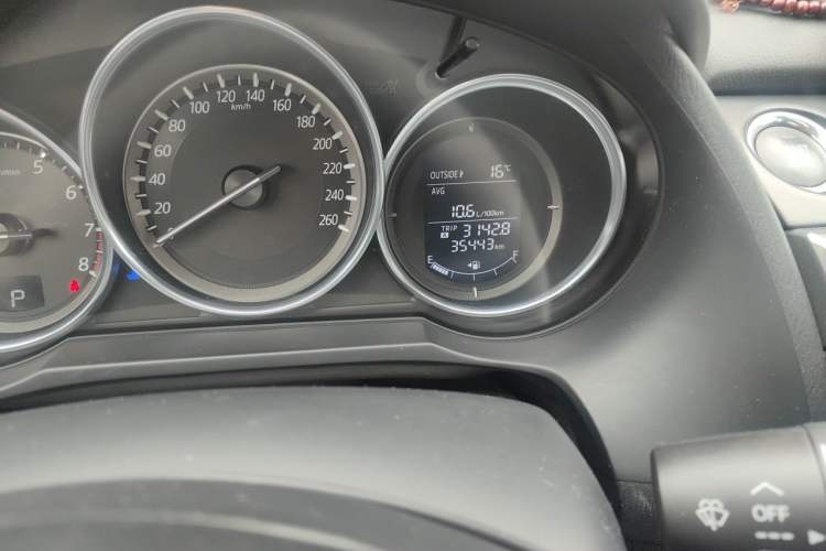Used Mazda Atenza 2017 2.5L Skyactiv Sport Edition Odometer Close Up