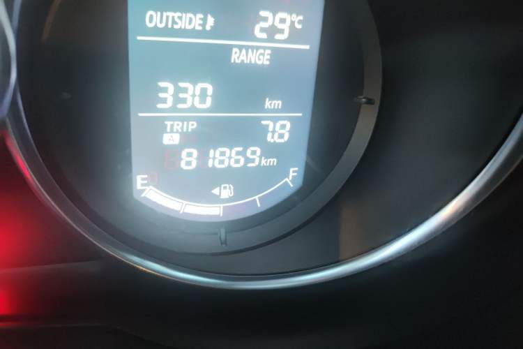 Used Mazda Atenza 2017 2.0L Blue Sky Luxury Edition Odometer Close Up