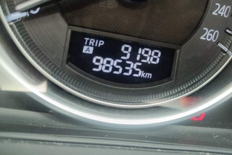 Used Mazda Atenza 2017 2.5L Blue Sky Prestige Edition Odometer Close Up
