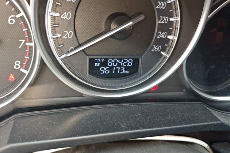 Used Mazda Atenza 2017 2.5L Blue Sky Prestige Edition Odometer Close Up