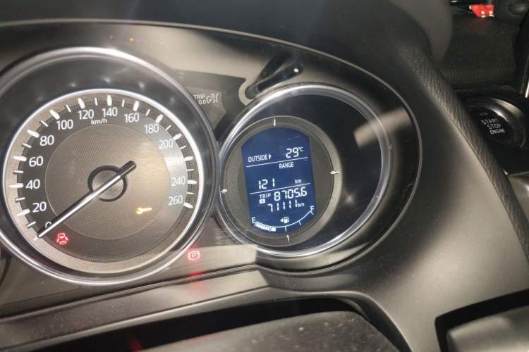 Used Mazda Atenza 2017 2.5L Skyactiv Sport Edition Odometer Close Up