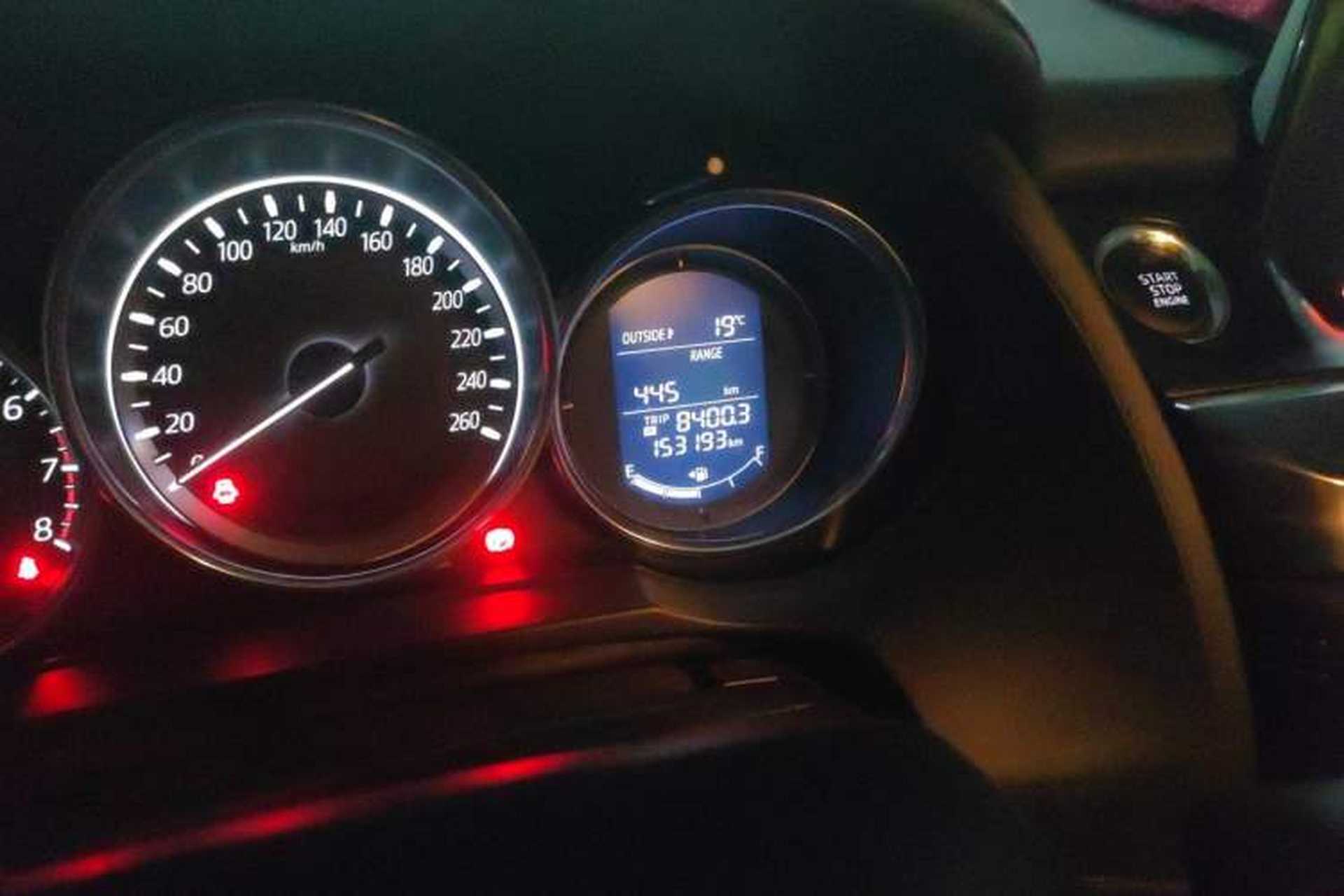 Used Mazda Atenza 2017 2.0L Blue Sky Luxury Edition Odometer Close Up