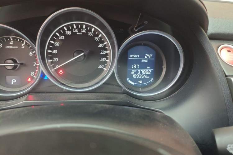 Used Mazda Atenza 2017 2.5L Skyactiv Sport Edition Odometer Close Up