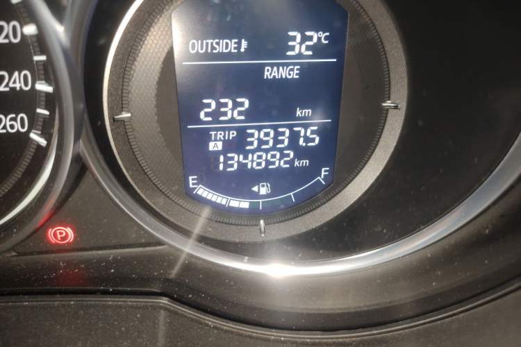 Used Mazda Atenza 2017 2.5L Skyactiv Sport Edition Odometer Close Up