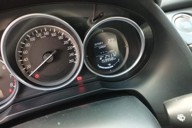 Used Mazda Atenza 2017 2.5L Skyactiv Sport Edition Odometer Close Up