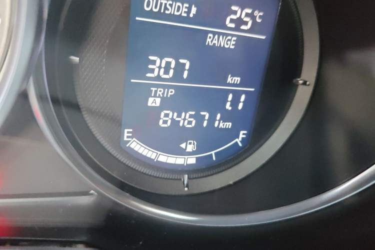 Used Mazda Atenza 2017 2.5L Skyactiv Sport Edition Odometer Close Up