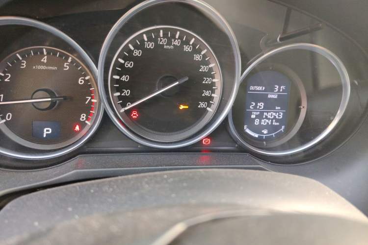 Used Mazda Atenza 2017 2.0L Blue Sky Luxury Edition Odometer Close Up