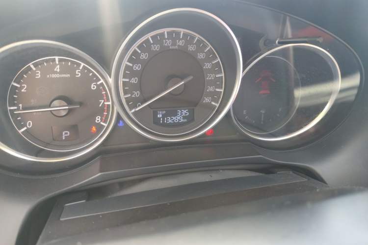 Used Mazda Atenza 2017 2.5L Blue Sky Prestige Edition Odometer Close Up