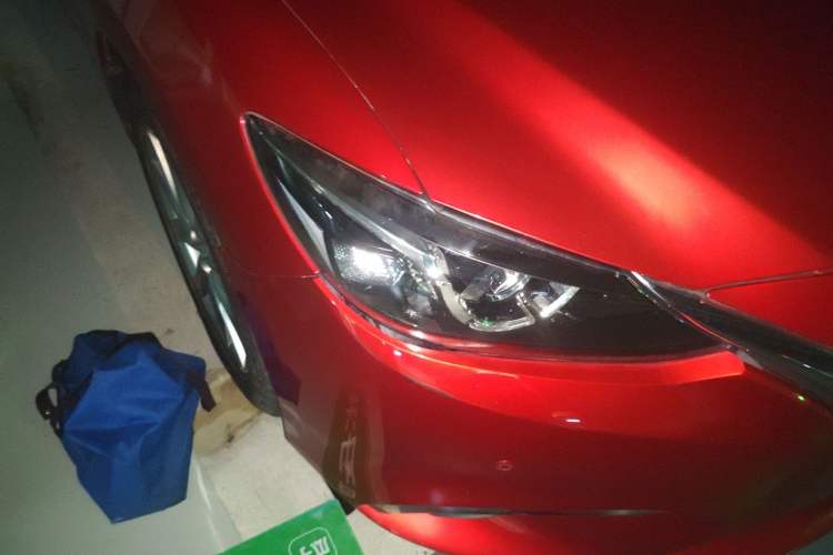 Used Mazda Atenza 2017 2.0L Blue Sky Luxury Edition Right Front Headlight