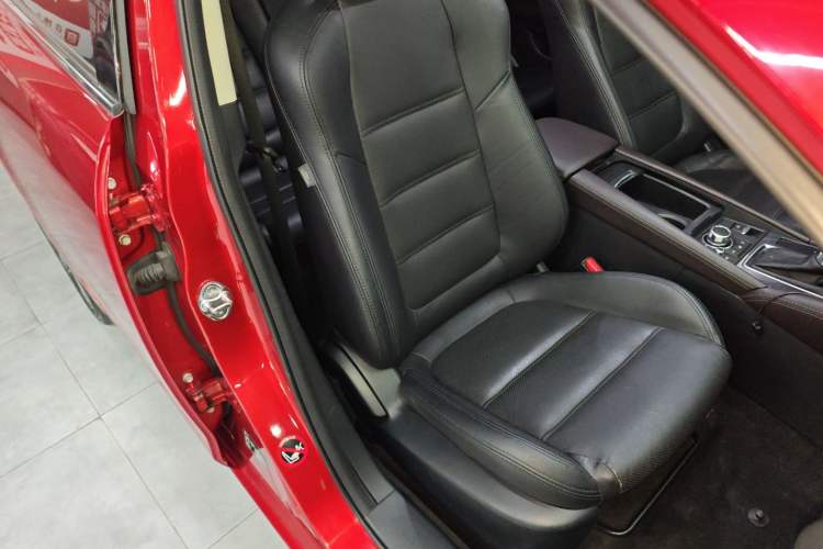 Used Mazda Atenza 2017 2.5L Skyactiv Sport Edition Right Front Seat