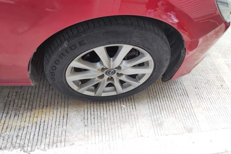 Used Mazda Atenza 2017 2.0L Blue Sky Luxury Edition Right Front Wheel Hub
