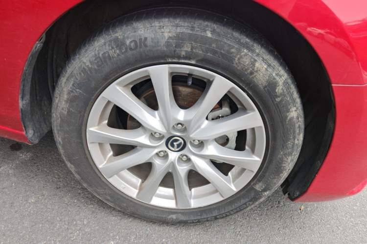 Used Mazda Atenza 2017 2.0L Blue Sky Luxury Edition Right Front Wheel Hub