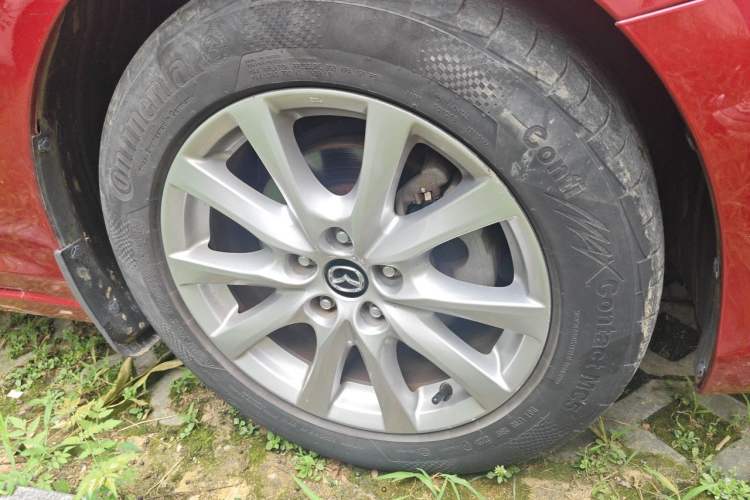 Used Mazda Atenza 2017 2.0L Blue Sky Luxury Edition Right Front Wheel Hub