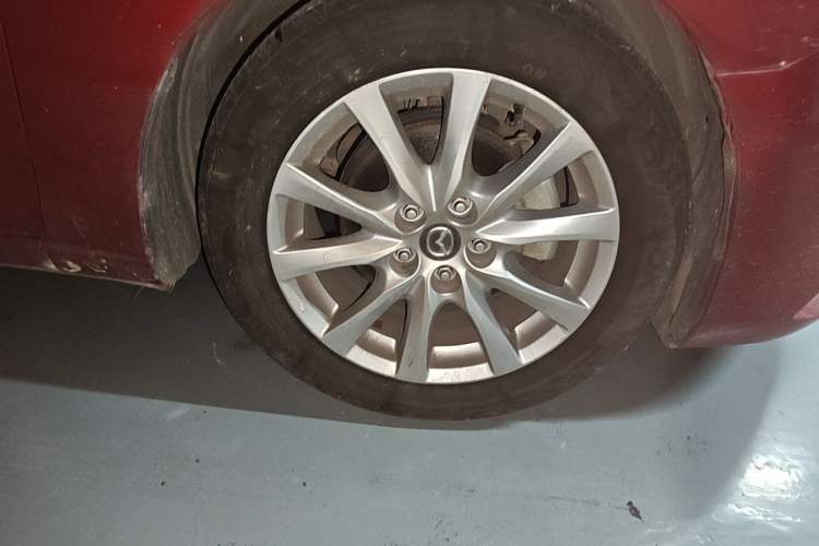 Used Mazda Atenza 2017 2.0L Blue Sky Fashion Edition Right Front Wheel Hub