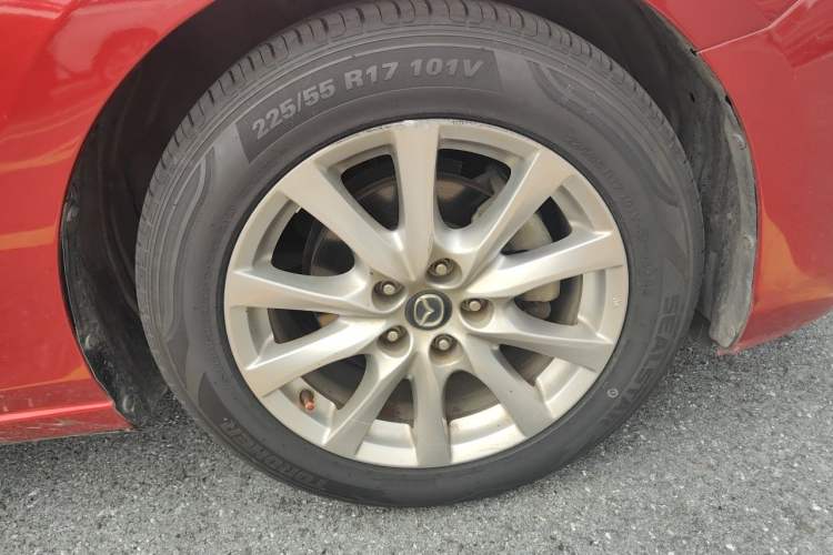 Used Mazda Atenza 2017 2.0L Blue Sky Luxury Edition Right Front Wheel Hub