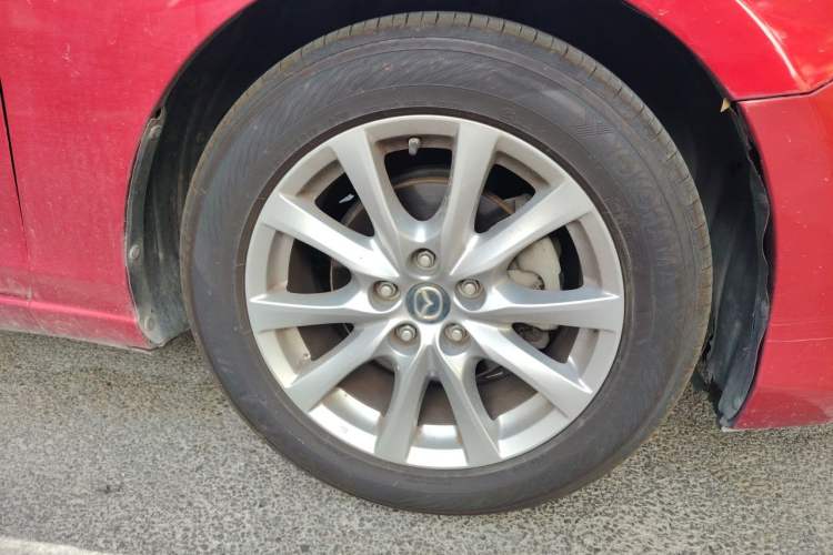 Used Mazda Atenza 2017 2.0L Blue Sky Luxury Edition Right Front Wheel Hub