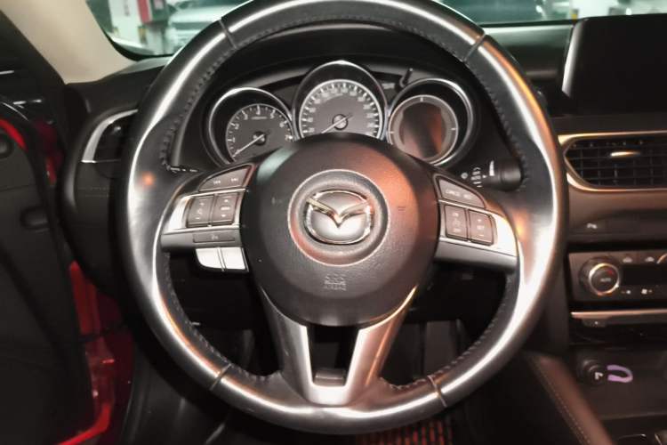 Used Mazda Atenza 2017 2.0L Blue Sky Luxury Edition Steering Wheel