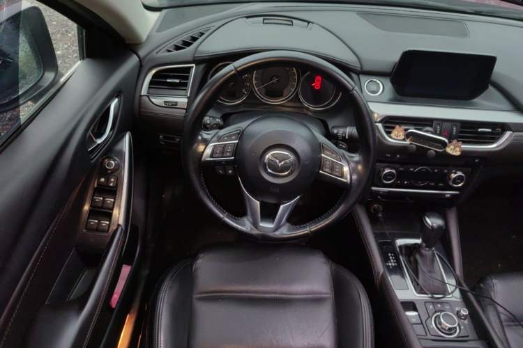 Used Mazda Atenza 2017 2.5L Blue Sky Prestige Edition Steering Wheel