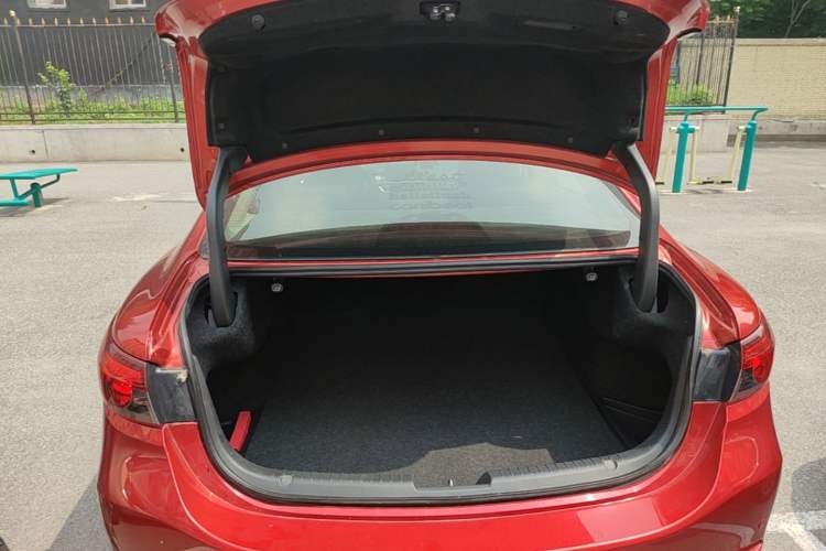Used Mazda Atenza 2017 2.5L Skyactiv Sport Edition Trunk