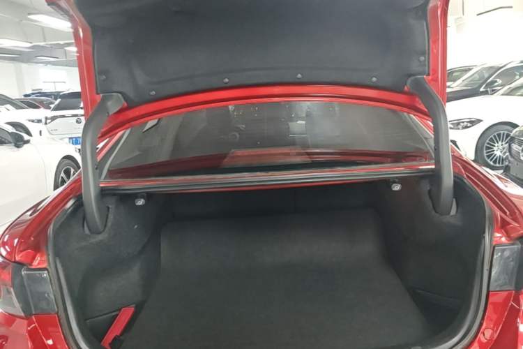 Used Mazda Atenza 2017 2.5L Blue Sky Prestige Edition Trunk