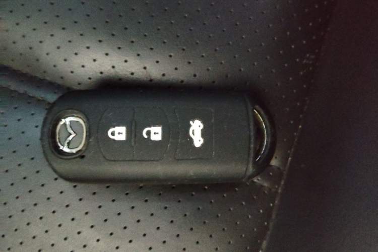 Used Mazda Atenza 2017 2.5L Blue Sky Prestige Edition Vehicle Key