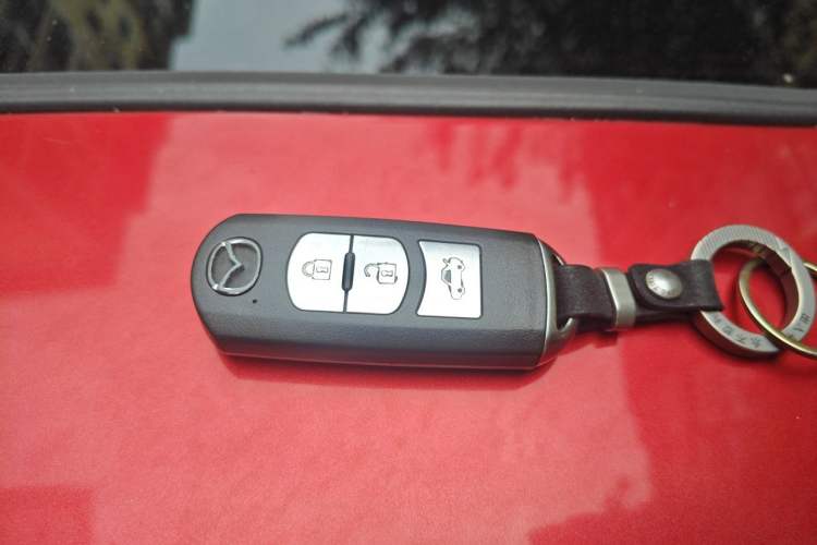 Used Mazda Atenza 2017 2.0L Blue Sky Luxury Edition Vehicle Key