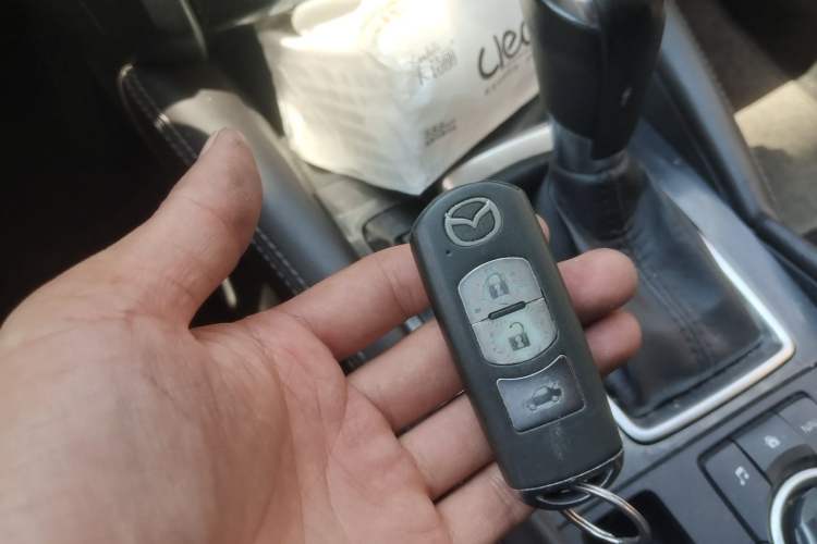 Used Mazda Atenza 2017 2.0L Blue Sky Luxury Edition Vehicle Key