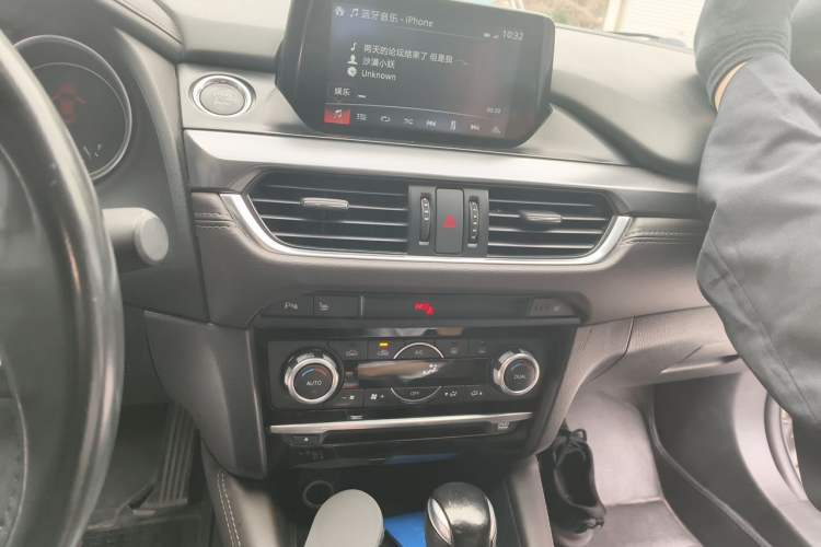 Used Mazda Atenza 2017 2.5L Blue Sky Prestige Edition Audio And AC Panel