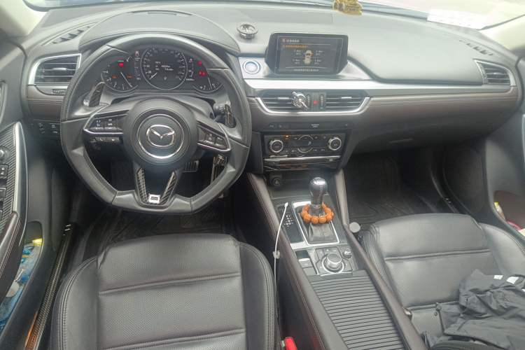 Used Mazda Atenza 2017 2.0L Blue Sky Luxury Edition Center Console