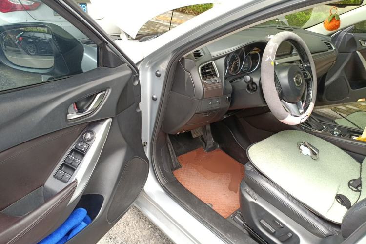 Used Mazda Atenza 2017 2.0L Blue Sky Luxury Edition Driver Seat