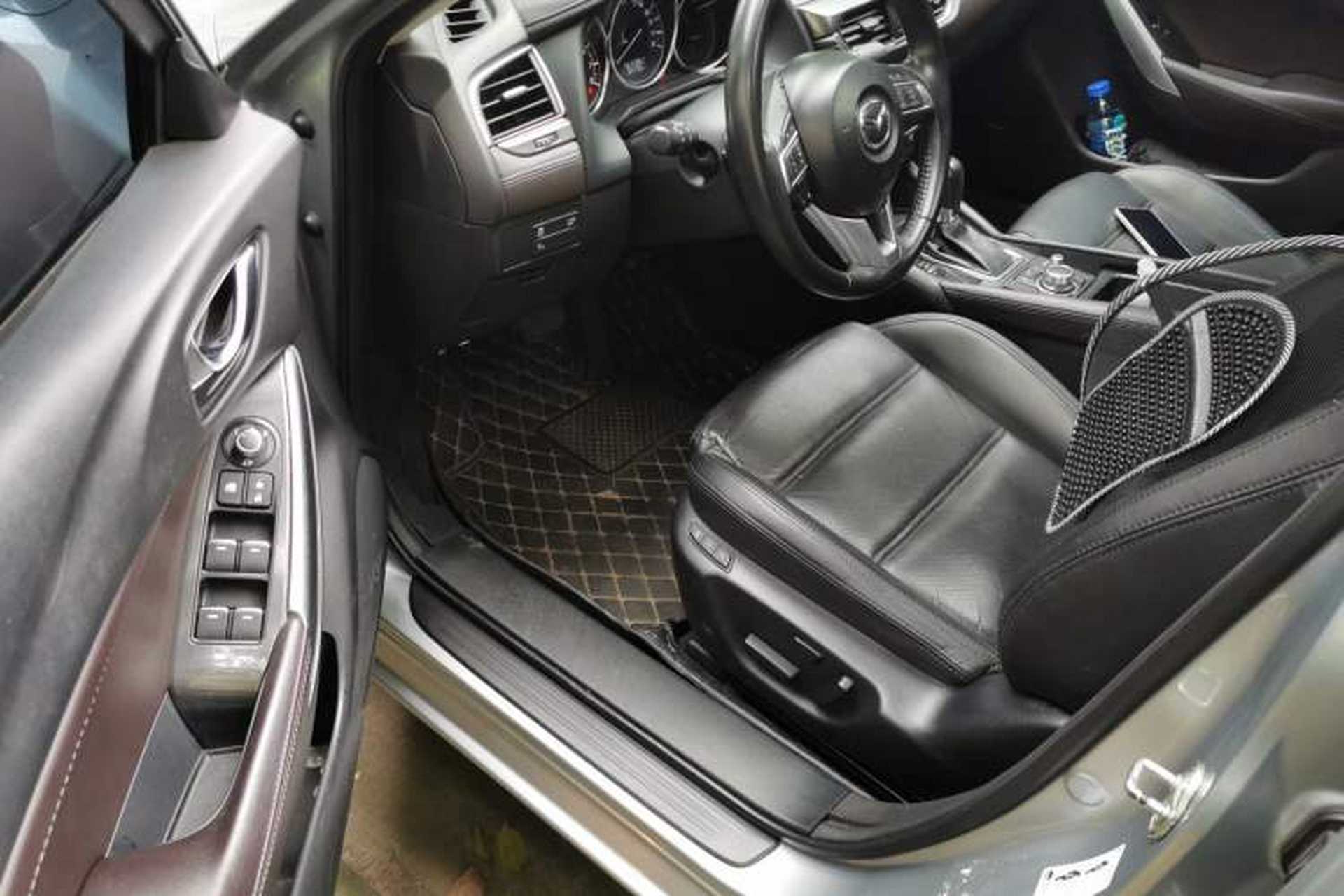 Used Mazda Atenza 2017 2.5L Blue Sky Prestige Edition Driver Seat
