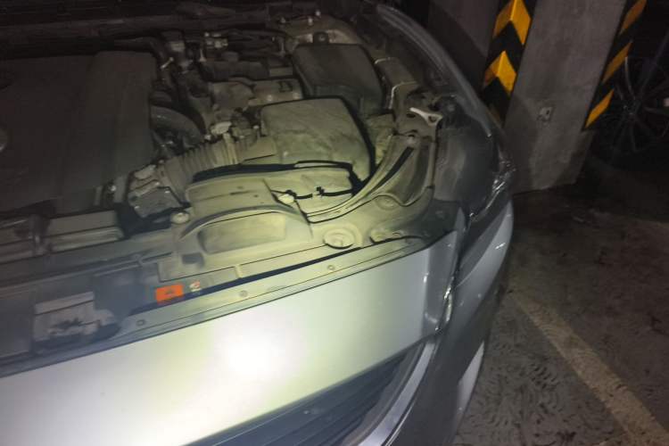Used Mazda Atenza 2017 2.0L Blue Sky Luxury Edition Engine Bay Left