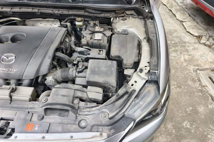 Used Mazda Atenza 2017 2.0L Blue Sky Luxury Edition Engine Bay Left