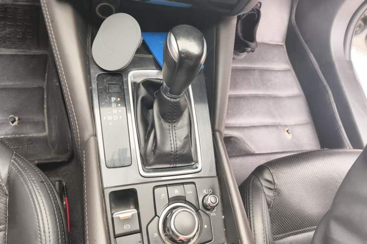Used Mazda Atenza 2017 2.5L Blue Sky Prestige Edition Gear Lever
