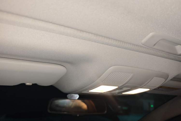Used Mazda Atenza 2017 2.0L Blue Sky Luxury Edition Headliner
