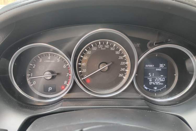Used Mazda Atenza 2017 2.5L Skyactiv Sport Edition Odometer Close Up